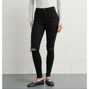 American Eagle distressed jeggings